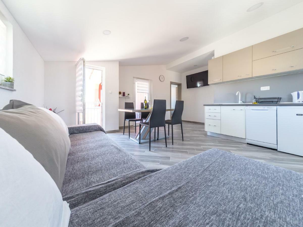 Apartment ˝Soleil˝ Vir Eksteriør billede